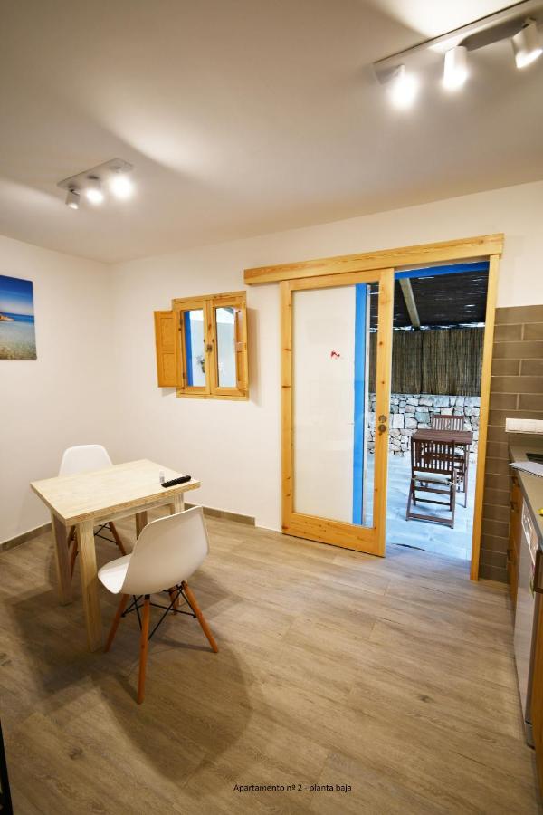 Apartamentos Cas Xurrac Es Calo  Ngoại thất bức ảnh